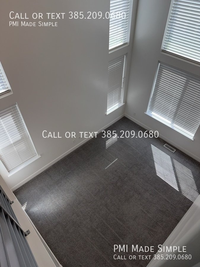 MOVE IN SPECIAL! $250 OFF FIRST MONTH RENT! Beautiful End-Unit Townhome Near Silicon Slopes property image