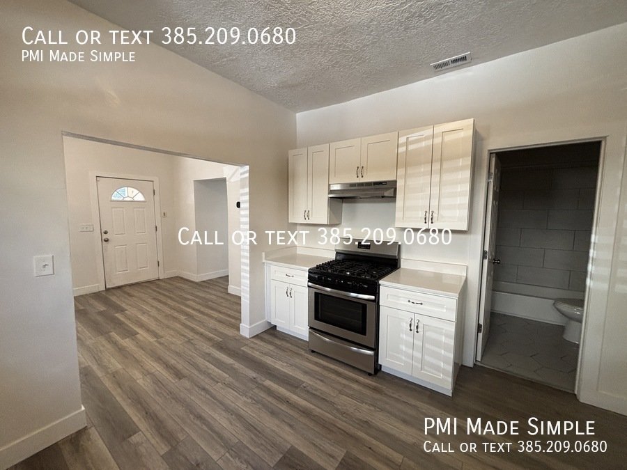 Christmas is on Us! | Updated Beautiful Pet Friendly Home! property image