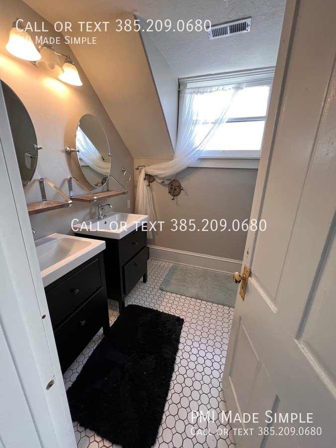 Christmas is on us!! | Huge GORGEOUS 5 Bed 3.5 Bath Victorian Home in Downtown Provo | property image