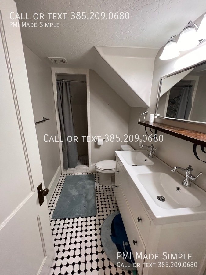 Christmas is on us!! | Huge GORGEOUS 5 Bed 3.5 Bath Victorian Home in Downtown Provo | property image