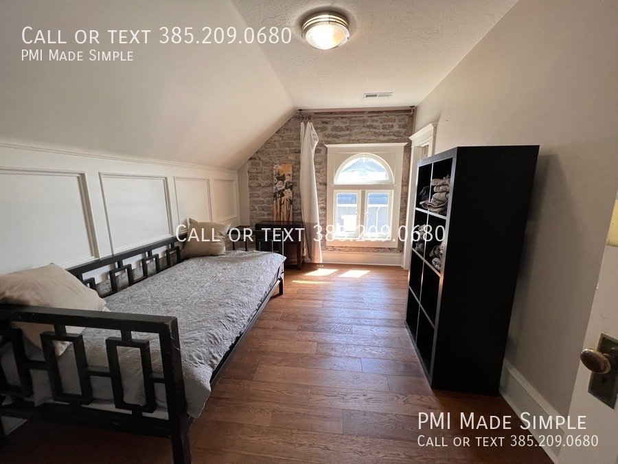 Christmas is on us!! | Huge GORGEOUS 5 Bed 3.5 Bath Victorian Home in Downtown Provo | property image