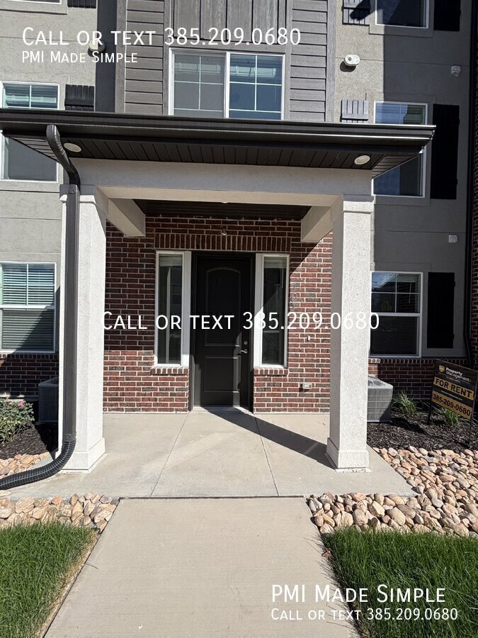 Christmas is on us!  NEW 1st Floor Condo w/ Pool, Gym, and MORE! | Small Dog Welcome property image