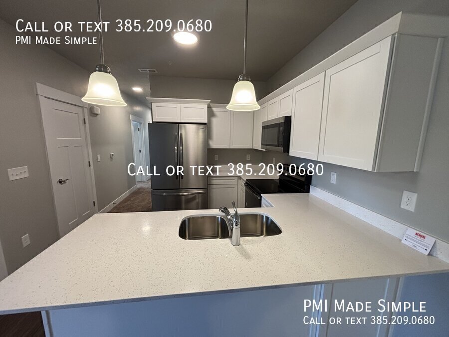 Christmas is on us!  NEW 1st Floor Condo w/ Pool, Gym, and MORE! | Small Dog Welcome property image