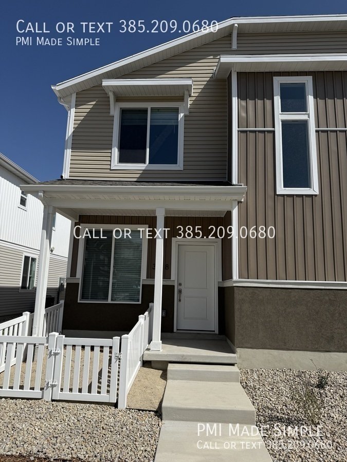 🏡 Christmas is on Us! | BRAND NEW Townhome w/ Community Pool | Pets Welcome! property image