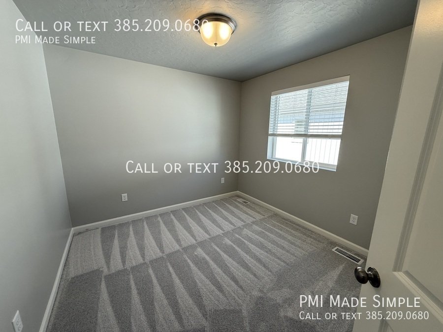 🏡 Christmas is on Us! | BRAND NEW Townhome w/ Community Pool | Pets Welcome! property image