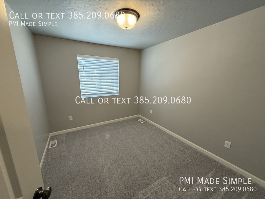 🏡 Christmas is on Us! | BRAND NEW Townhome w/ Community Pool | Pets Welcome! property image