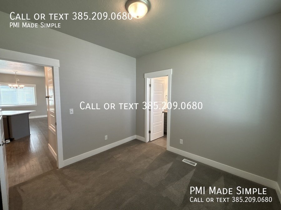 Incredible 3 BR Single Family Home! With Spooktacular Special! $400 off! property image