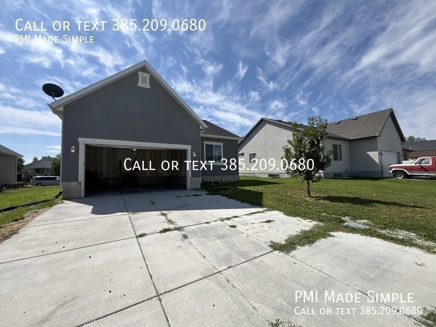 Incredible 3 BR Single Family Home! With Spooktacular Special! $400 off! property image