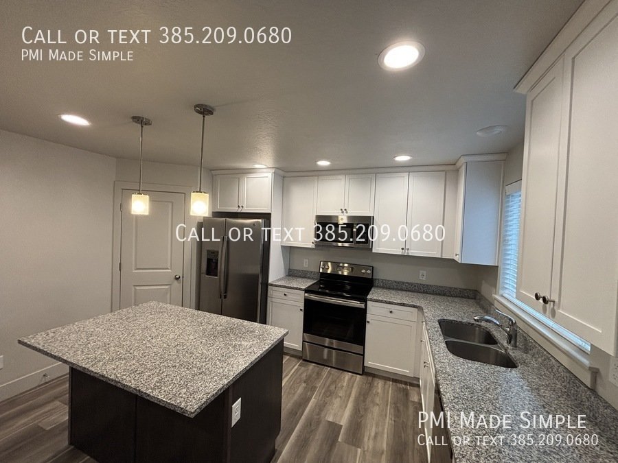 🎄 Christmas is on Us! LARGE Pet Friendly Townhome in Provo property image