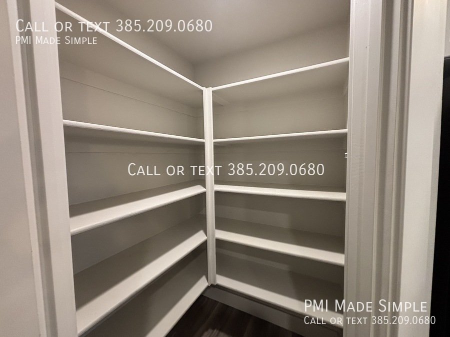 🎄 Christmas is on Us! LARGE Pet Friendly Townhome in Provo property image