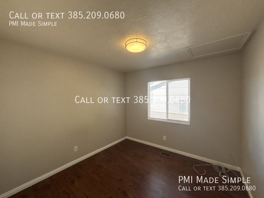 Christmas is on Us! Dog Friendly, Large Fenced Back Yard, Spacious Home property image