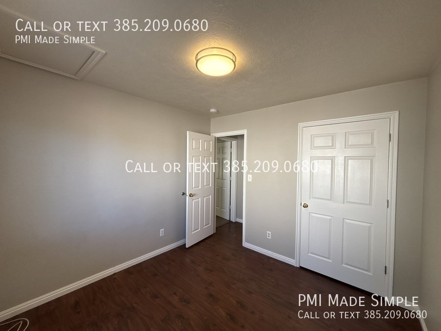 Christmas is on Us! Dog Friendly, Large Fenced Back Yard, Spacious Home property image