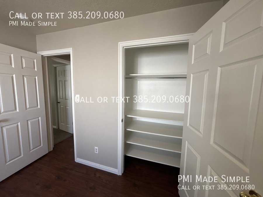 Christmas is on Us! Dog Friendly, Large Fenced Back Yard, Spacious Home property image