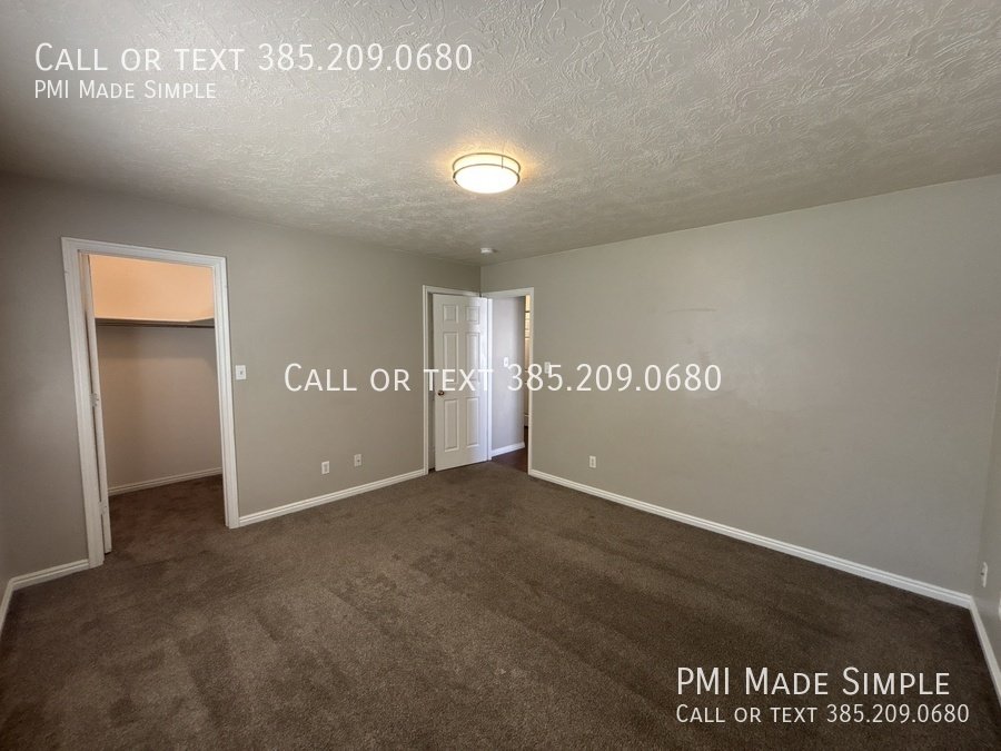 Christmas is on Us! Dog Friendly, Large Fenced Back Yard, Spacious Home property image