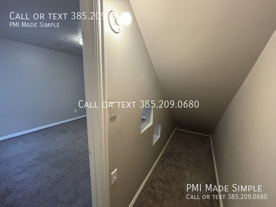 Christmas is on Us! Dog Friendly, Large Fenced Back Yard, Spacious Home property image