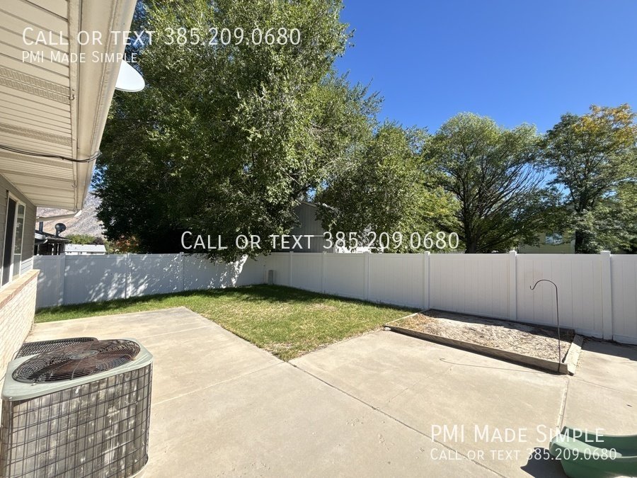 Christmas is on Us! Dog Friendly, Large Fenced Back Yard, Spacious Home property image