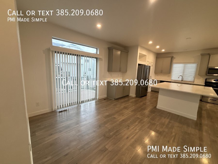 Beautiful NEW 3BR Home in Lehi w/Mountain Views CHECK OUT OUR XMAS SPECIAL! property image