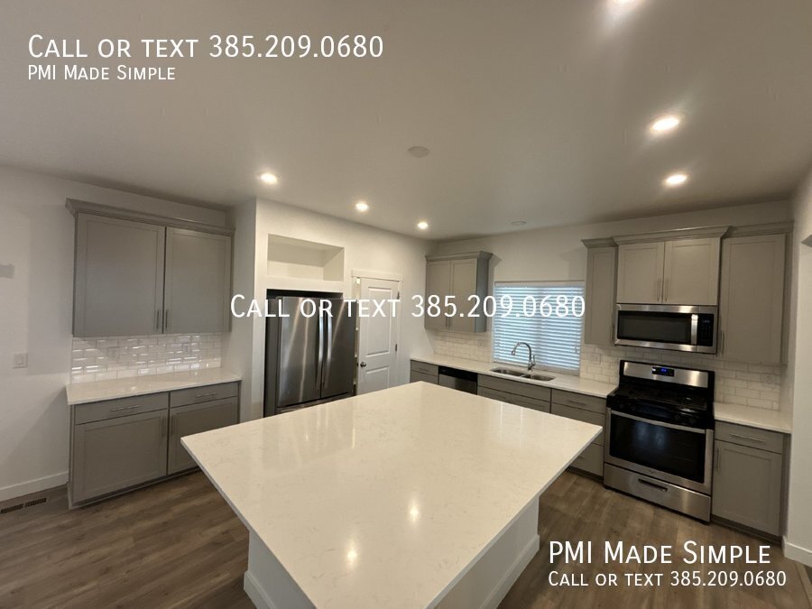 Beautiful NEW 3BR Home in Lehi w/Mountain Views CHECK OUT OUR XMAS SPECIAL! property image