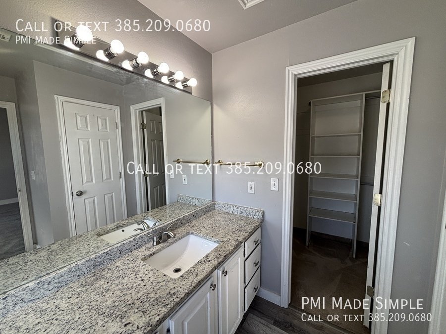 Spacious Single Family Home w/ Big Fenced Back Yard | Pet dog welcome! property image