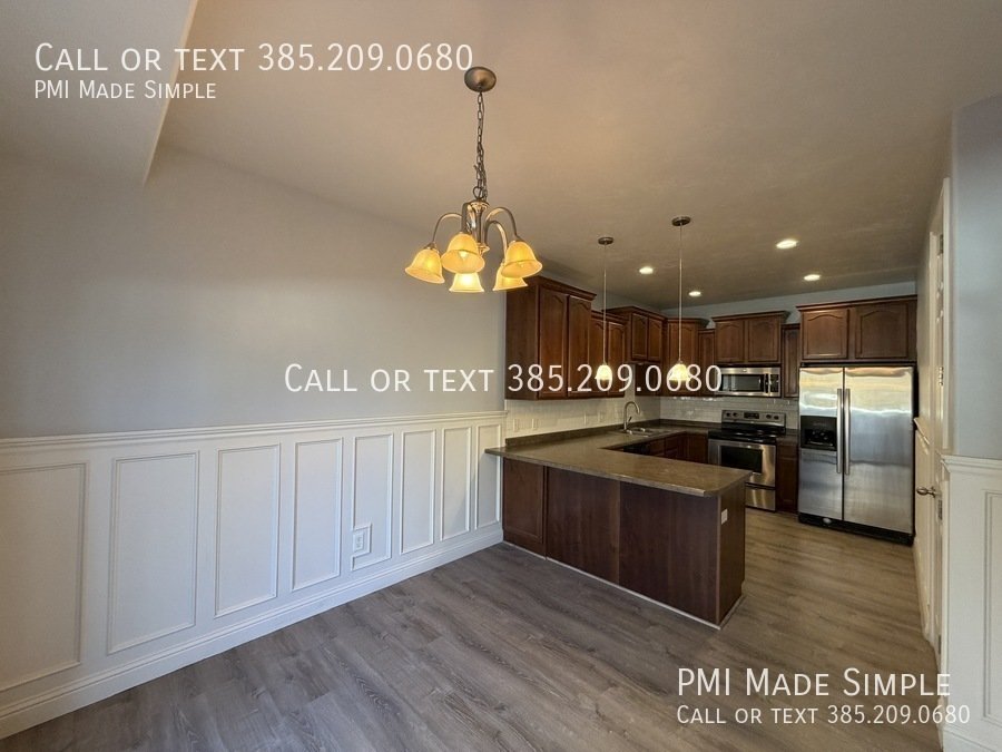 Beautiful Townhome in Riverton READY TO MOVE! property image