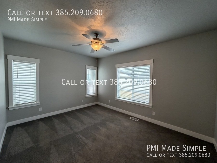 Incredible 3 BR Single Family Home! XMAS SPECIAL $$!! property image