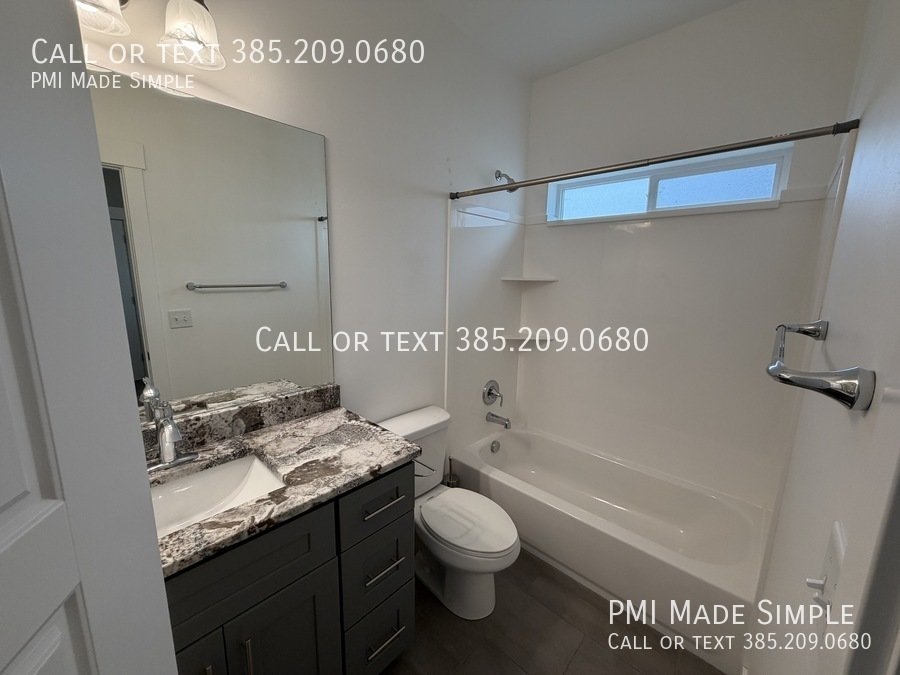 Incredible 3 BR Single Family Home! XMAS SPECIAL $$!! property image