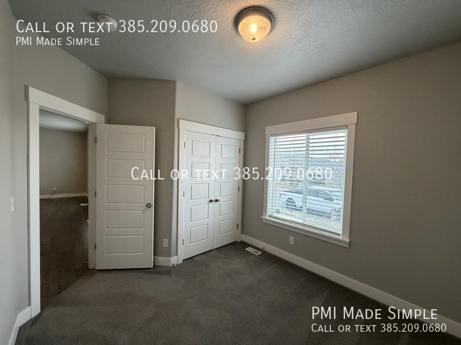 Incredible 3 BR Single Family Home! XMAS SPECIAL $$!! property image