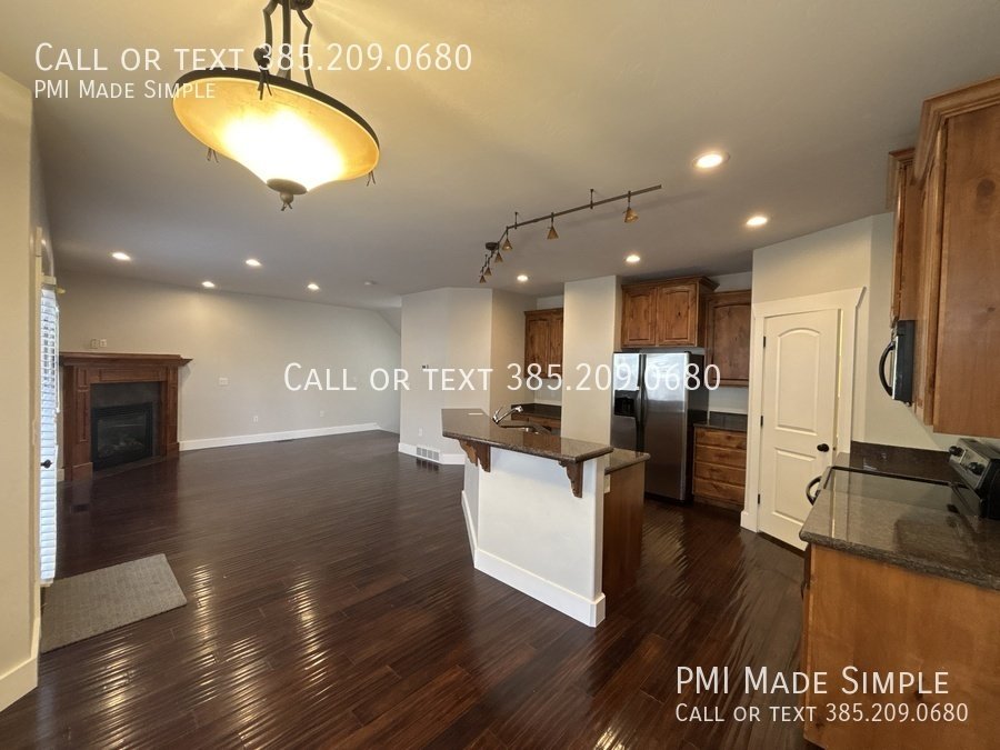 BEST Townhome with the Best Price in the area!| Dog Welcome ❄️ $500 off 1st Month property image