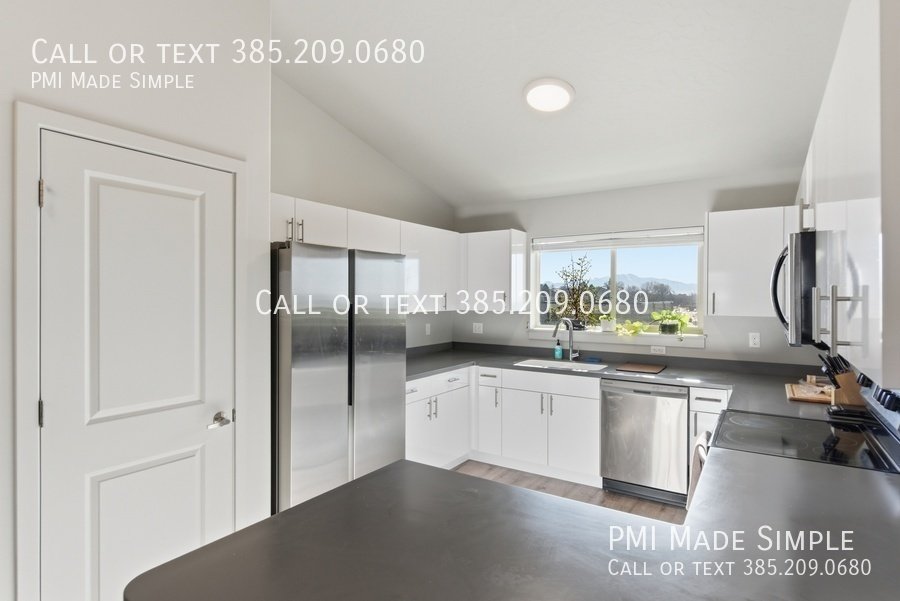 Coming soon!  4th Floor Condo | Gorgeous views Near UVU property image