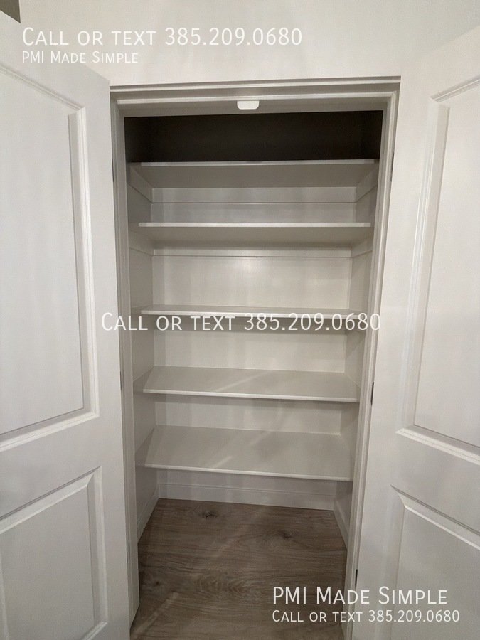 GORGEOUS Home in Highland!  MOVE IN SPECIAL$$$! property image