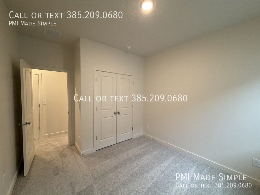 GORGEOUS Home in Highland!  MOVE IN SPECIAL$$$! property image