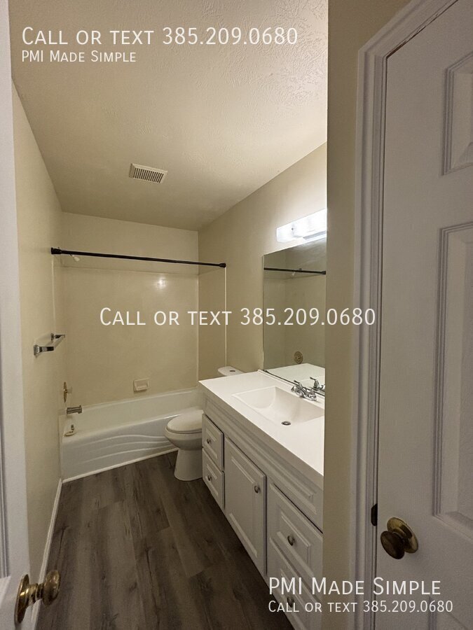 Spacious 3-Bedroom Townhome with Fenced Yard property image