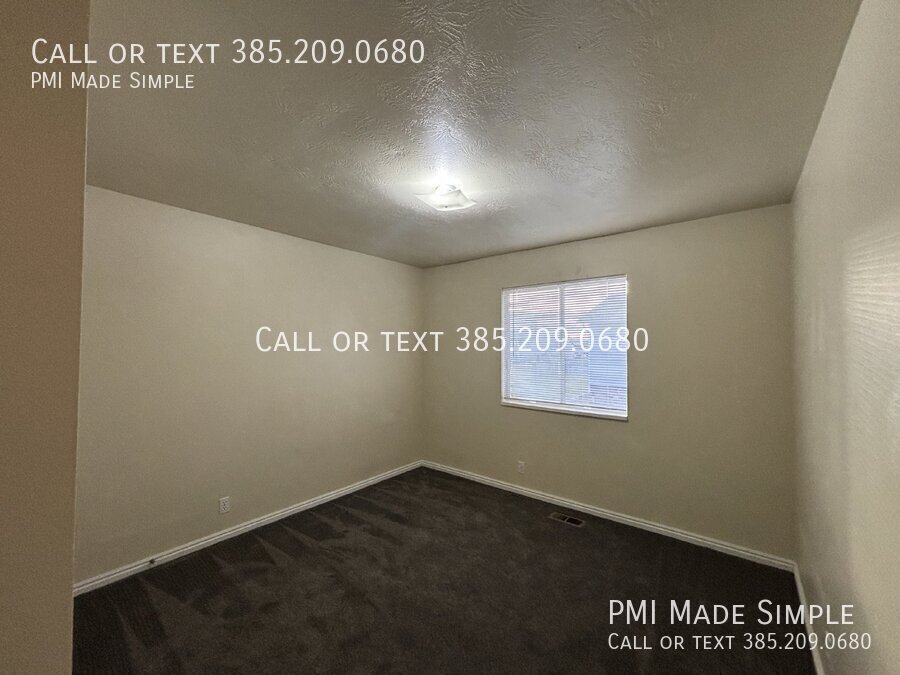 Spacious 3-Bedroom Townhome with Fenced Yard property image