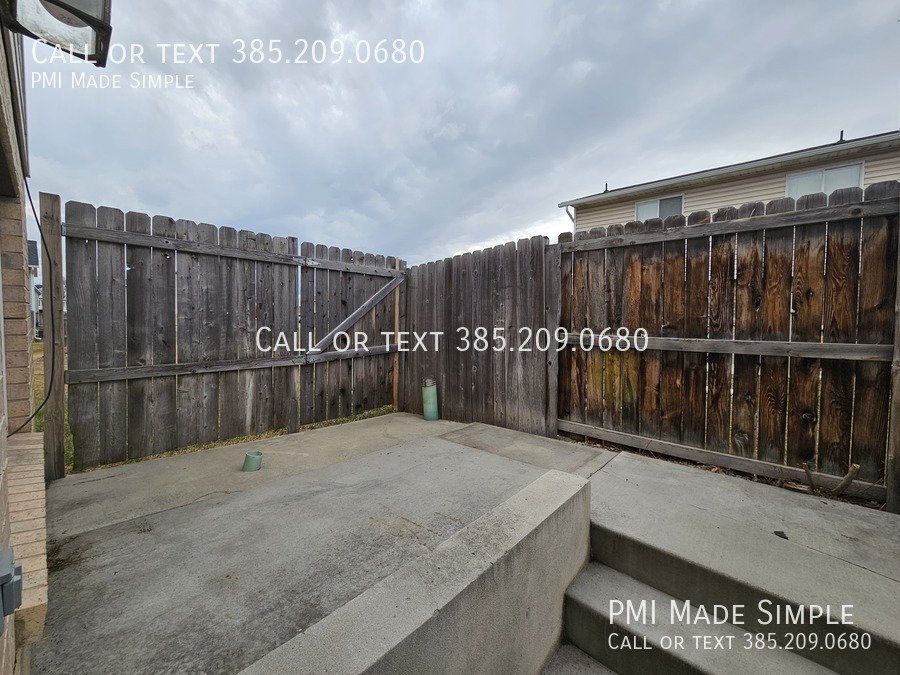 3-Bedroom Townhome with HUGE Yard in Pleasant Grove! property image