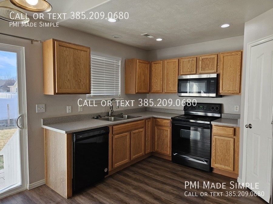 Pet-Friendly 3-Bed Home in the Heart of Eagle Mountain property image