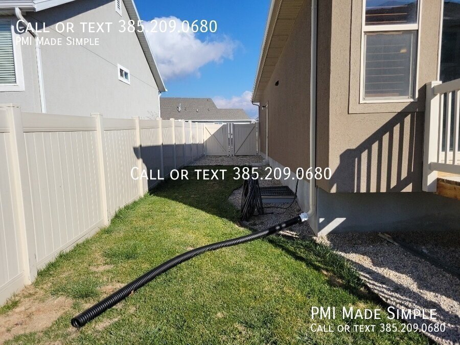 Spacious 6-Bedroom Family Home in Vineyard! COMING SOON! property image