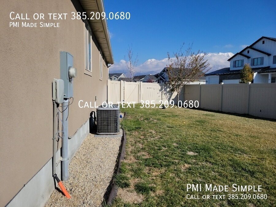 Spacious 6-Bedroom Family Home in Vineyard! COMING SOON! property image