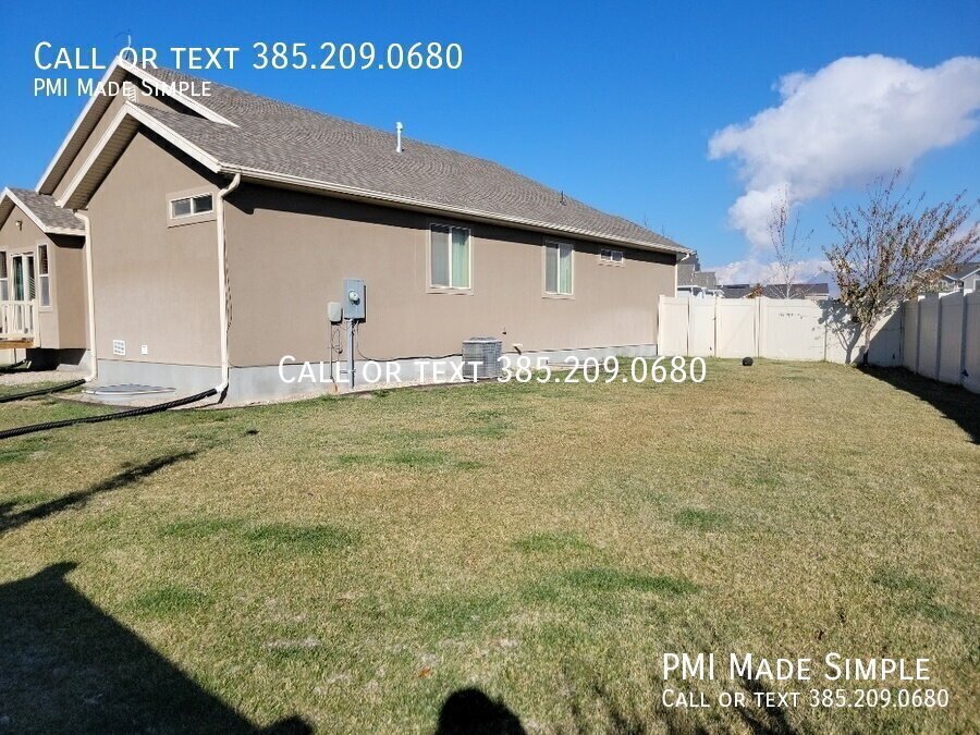 Spacious 6-Bedroom Family Home in Vineyard! COMING SOON! property image