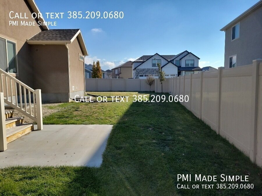Spacious 6-Bedroom Family Home in Vineyard! COMING SOON! property image