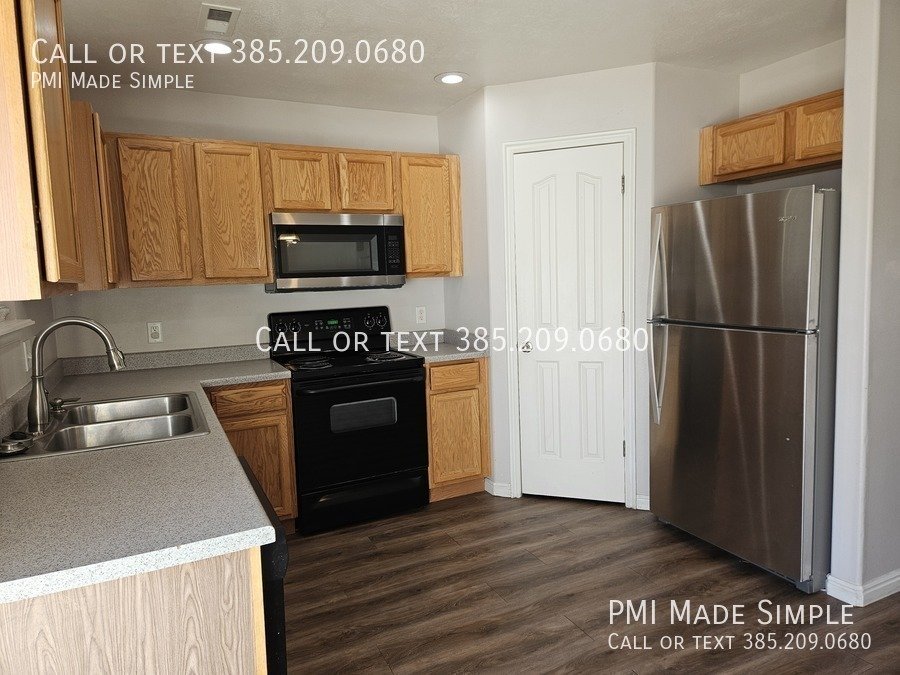 $250 off | Chickens+Dog Allowed! 3-Bd Home in Eagle Mtn property image