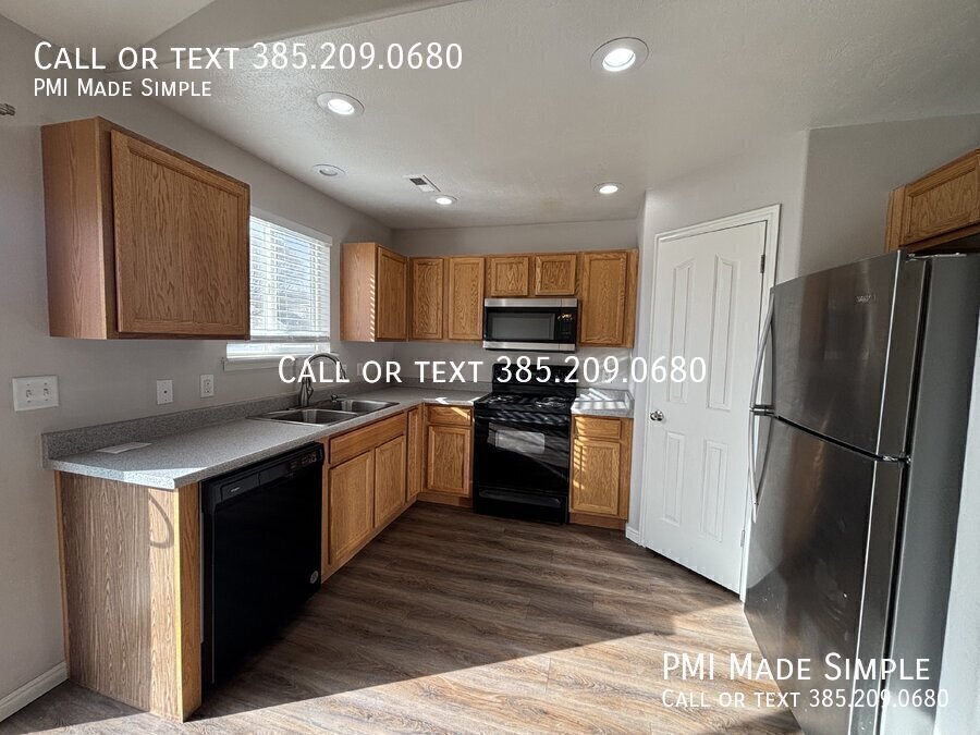 $250 off | Chickens+Dog Allowed! 3-Bd Home in Eagle Mtn property image
