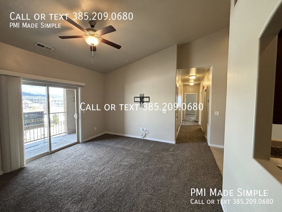 Stylish 3-Bed Condo in Saratoga Springs with 2 Car Garage property image