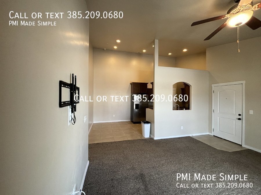 Stylish 3-Bed Condo in Saratoga Springs with 2 Car Garage property image