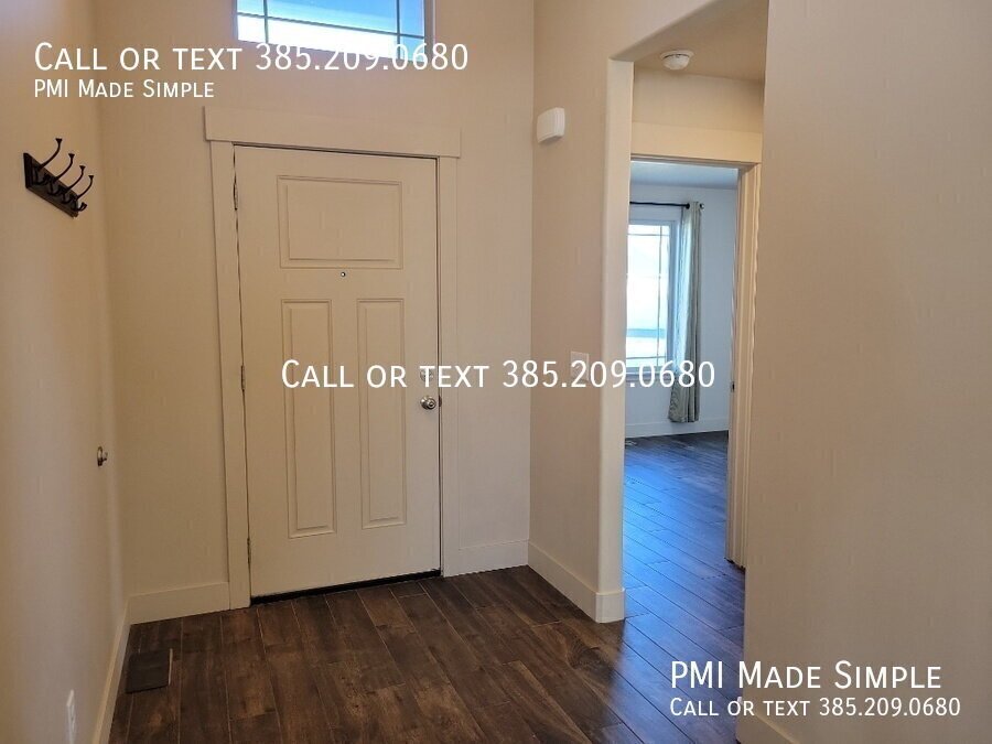 Spacious 6-Bedroom Family Home in Vineyard! property image
