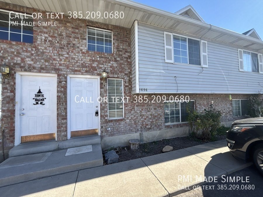 $500 Off + Free Flat Screen TV! Updated 3-bed Townhome with a big yard | Dog Friendly! property image