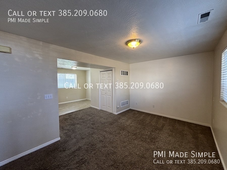 $500 Off + Free Flat Screen TV! Updated 3-bed Townhome with a big yard | Dog Friendly! property image