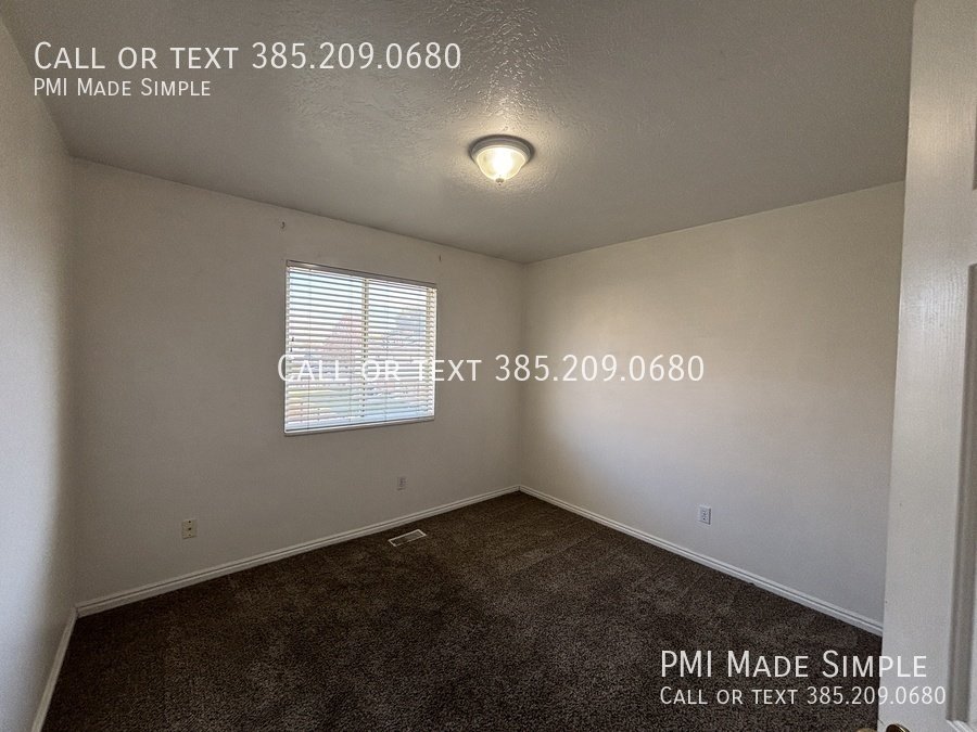 $500 Off + Free Flat Screen TV! Updated 3-bed Townhome with a big yard | Dog Friendly! property image