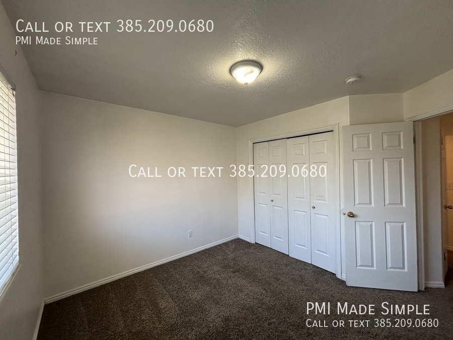 $500 Off + Free Flat Screen TV! Updated 3-bed Townhome with a big yard | Dog Friendly! property image