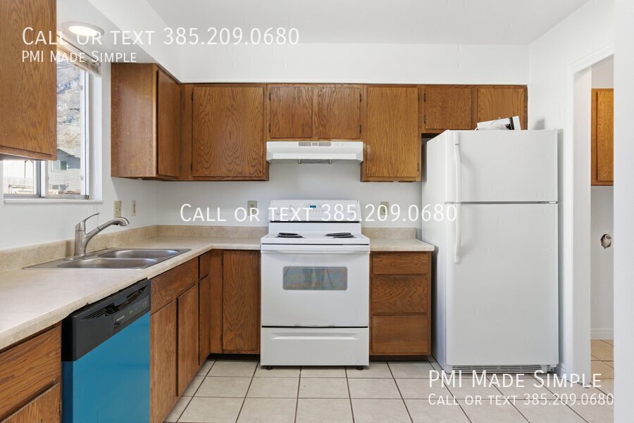 COMING SOON! 3 Bed Towhome in South East Provo | Dog Friendly! property image