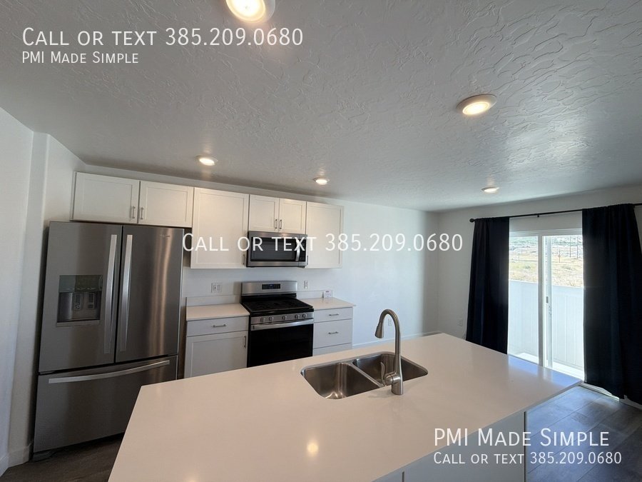 READY TO VIEW! Spacious 3-BR Townhome in Santaquin! property image